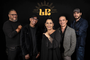 banda Liquid Roots